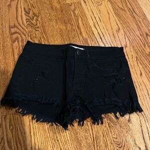 Klique B. Woman’s Black Ripped Shorts Size 25